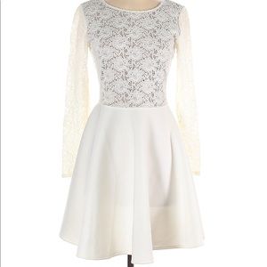 Gianni Bini white lace dress long sleeve